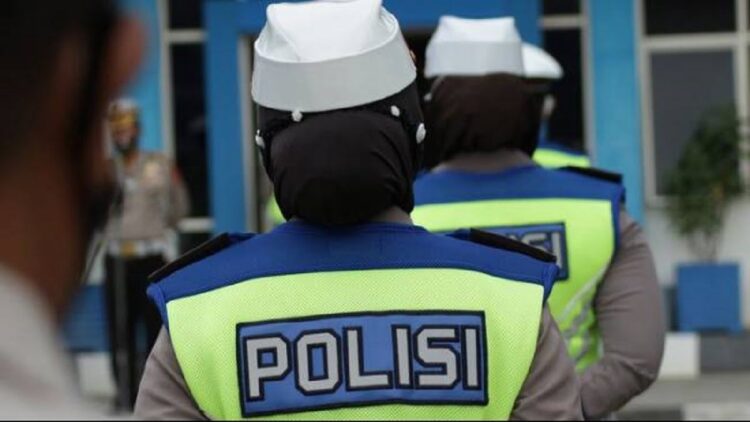 Terganjal Umur, Anak Petani di Maluku Utara Akhirnya Diluluskan jadi Calon Polwan 1 Ilustrasi anggota polisi wanita. (net)
