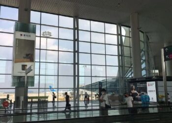 Gegara Temuan Baru COVID-19, 888 Penerbangan dari Guangzhou China Dibatalkan