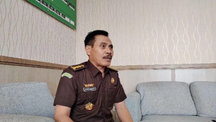 Asisten Intelijen Kejati Sumbar Mustaqpirin. (ANTARA/Fathul Abdi)