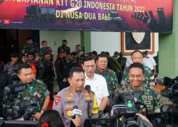 Kapolri beri keterangan pers terkait kesiapan personel