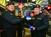 Disematkan Brevet Hiu Kencana TNI AL, Kapolri: Kekuatan Sinergitas