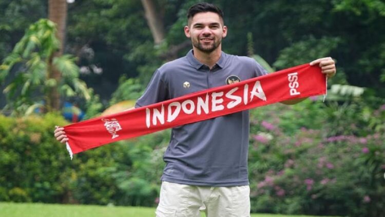 Bek naturalisasi Timnas Indonesia, Sandy Walsh sudah resmi pindah federasi.