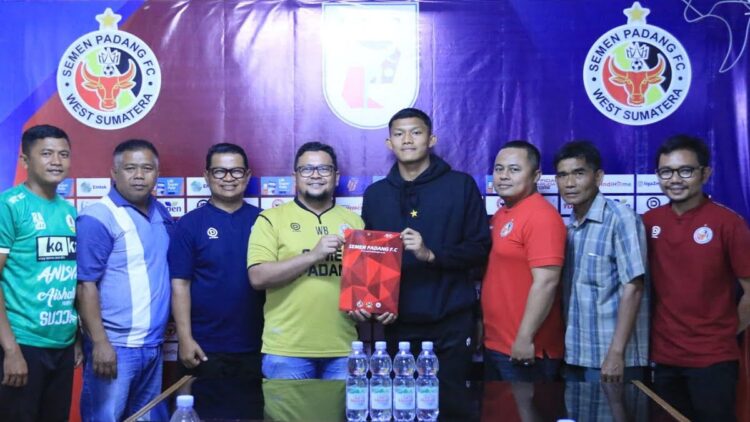Semen Padang FC Ikat Kontrak Kiper Timnas Indonesia U-17 1 Semen Padang FC rekrut Kiper Timnas U-17