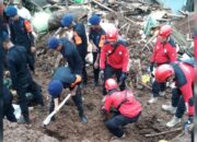 TRC Semen Padang Pusatkan Pencarian Korban Hilang Gempa Cianjur di Desa Cegenang