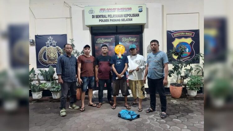 Polisi meringkus pelaku penganiayaan di tempat biliar di Padang. (Istimewa)