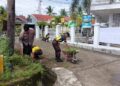 Gelar Jumat Bersih di Masjid Nurussakinah, Polsek Kototongah juga Bagi-bagi Bantuan 5 Gelar Jumat Bersih di Masjid Nurussakinah, Polsek Kototongah juga Bagi-bagi Bantuan
