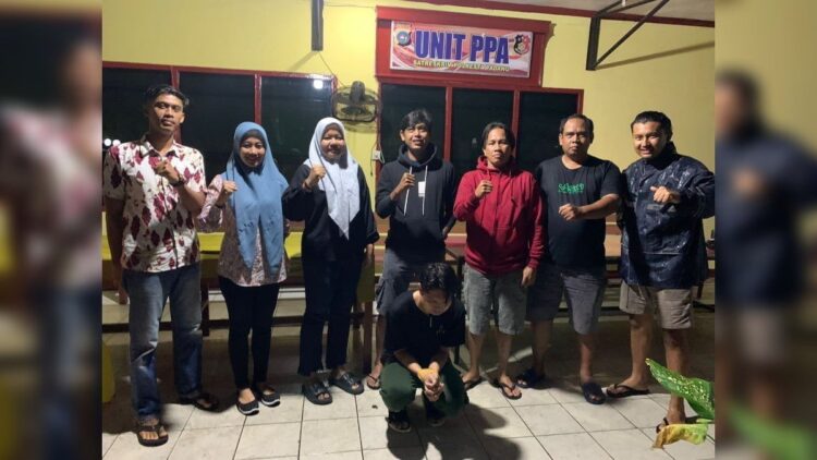 Buron Hampir Setahun, Paman Cabuli Ponakan di Padang Diringkus 1 Pria ini ditangkap polisi di Padang karena mencabuli ponakannya. (Istimewa)