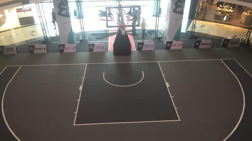 Basket 3×3 Warriors Basketball, Peserta Lampaui Target 1 ilustrasi lapangan basket