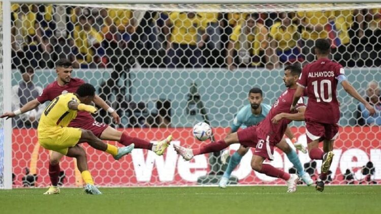 5 Hal yang jadi Serba Pertama Piala Dunia 2022 di Laga Qatar Vs Ekuador 1 Ekuador berhasil mengalahkan tuan rumah Qatar di laga pembuka Piala Dunia 2022. (Foto: AP Photo)