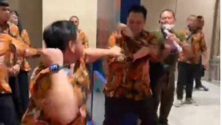 Munas HIPMI XVII diwarnai kericuhan. (Foto: 20Detik)