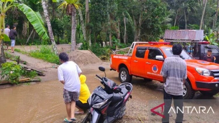 Selamatkan Warga saat Banjir, Pria di Solok Ini Malah Dipatuk Ular 1 Lokasi warga yang dipatuk ular saat banjir di Kubung, Kabupaten Solok