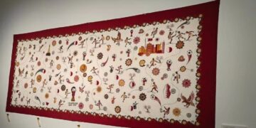 Batik Bertema Piala Dunia 2022 Dipamerkan di Doha, Begini Reaksi Keluarga Kerajaan Qatar