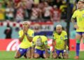 Para pemain Brasil lesu usai dikalahkan Kroasia lewat adu penalti di perempat final Piala Dunia 2022.