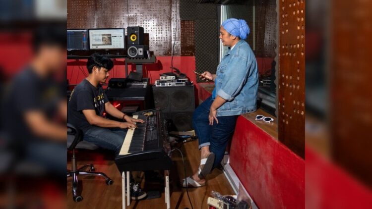 Miya Maharani atau Bumiy bersiap dengan single terbarunya. (Courtesy of Samet Tozar)