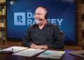 Dave Ramsey Show salah satu podcaster dengan penghasilan terbanyak sepanjang tahun 2022.