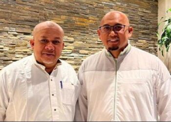 Andre Rosiade dan Fahri Hamzah saat bertemu di Mekah. (ist)