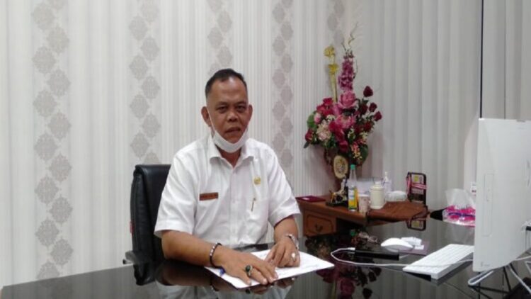 Samsat Padang: Realisasi Pajak Ranmor hingga November Capai Rp298,8 Miliar 1 Kepala UPTD Samsat Kota Padang, Mistar. (infosumbar.net)