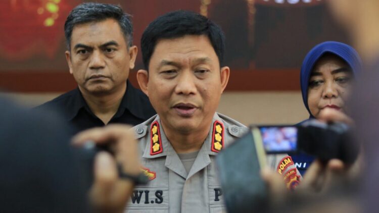 Kabid Humas Polda Sumbar Kombes Dwi Sulistyawan berkomentar terkait plat nomor palsu