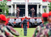 Dapat Baret Merah, Kapolri: Jangan Ragukan Sinergisitas TNI-Polri
