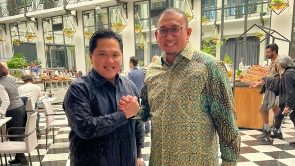 Bersama Andre Rosiade, Erick Thohir akan Tinjau Sitinjau Lauik 1 Anggota Komisi VI DPR RI dari Fraksi Gerindra Andre Rosiade bersama Menteri BUMN Erick Thohir dalam suatu kesempatan. Keduanya berencana akan mengecek kawasan Sitinjau Lauik. (Istimewa)