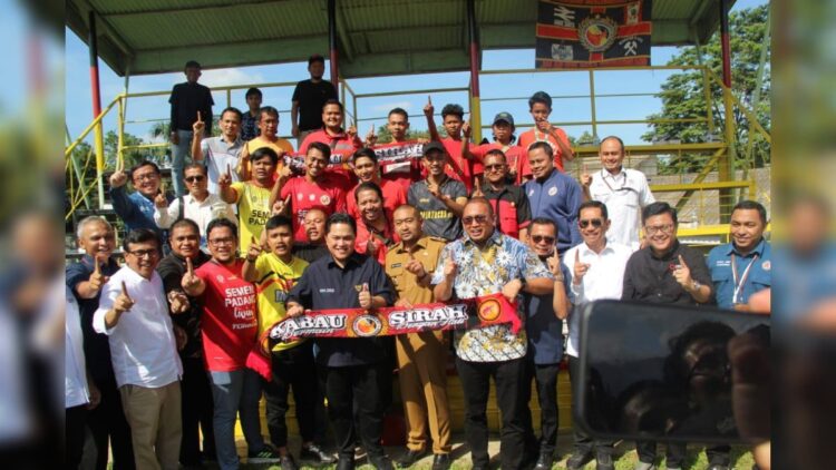 Menteri Erick Thohir menyatakan mendukung penuh Semen Padang FC ke Liga 1. (Istimewa)
