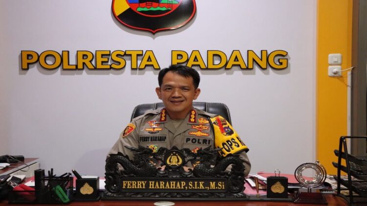 Larang Petasan dan Kembang Api, Polresta Padang Siapkan Pengalihan Arus Lalin saat Pergantian Tahun 1 Kapolresta Padang Kombes Pol Ferry Harahap. (Istimewa)