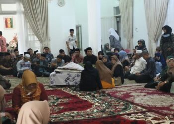 Ibunda Sekdaprov Sumbar Hansastri berpulang