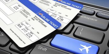 ilustrasi tiket pesawat. (Dok. Istimewa)