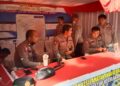 Personel Polresta Padang bersiaga di Pospam untuk pengamanan Nataru