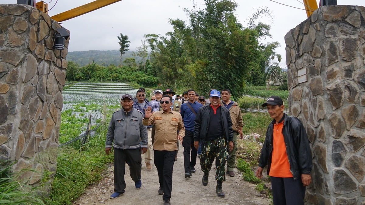 Bupati Tanah Datar cek kondisi terkini Gunung Marapi. (istimewa)