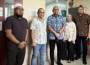 Andre Rosiade Jenguk Mantan Gubernur Sumbar Azwar Anas Dirawat di RSPAD