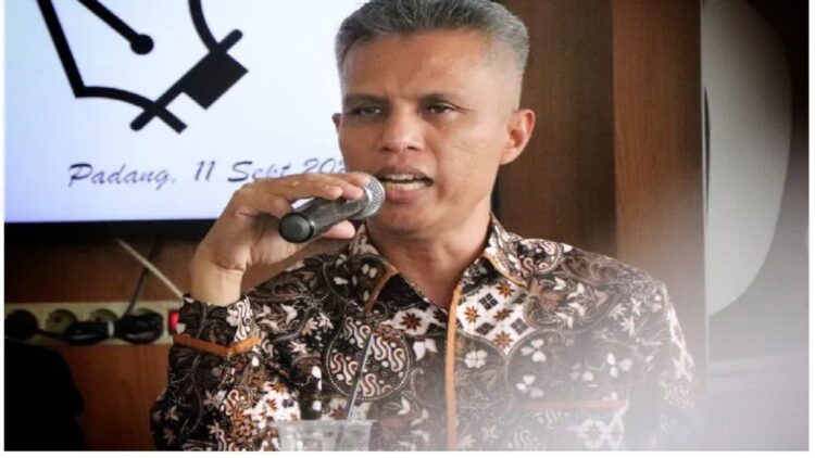 Koordinator Divisi Sosialisasi, Pendidikan Pemilih, Partisipasi Masyarakat dan SDM KPU Sumbar, Izwaryani (ANTARA/HO KPU Sumbar)