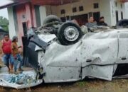 Nahas! Mobil Angkut Uang ATM Terbalik di Padangpariaman, 3 Orang Terluka