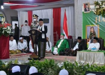 Ini Kata Wapres soal Pengibaran Bendera Partai Ummat di Masjid