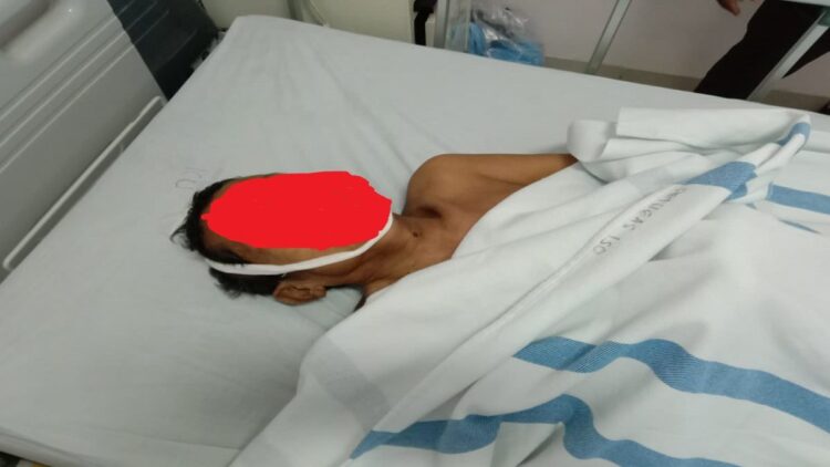 Jasad pria tua yang meninggal usai dirawat di RSUD dr Rasidin Padang. (Foto: Dok. Istimewa)
