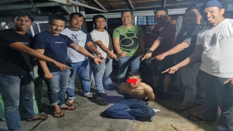 Pelaku pencurian mobil di Sungai Rumbai ditangkap polisi di Padang. (Foto: Istimewa)