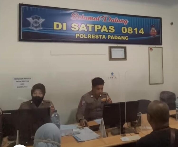 Libur Imlek, Pelayanan SIM di Satpas Polresta Padang Ditiadakan 1 Pelayanan SIM di Satpras Polresta Padang. (Foto: Istimewa)