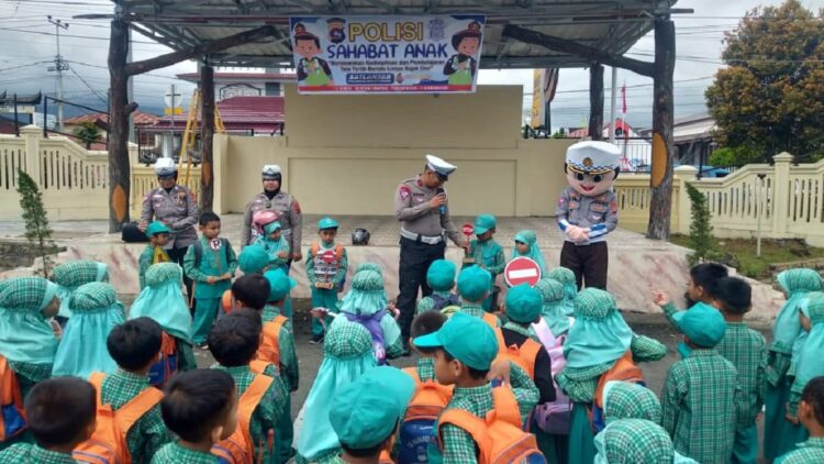 Anak TK serbu Polresta Bukittinggi. (Istimewa)