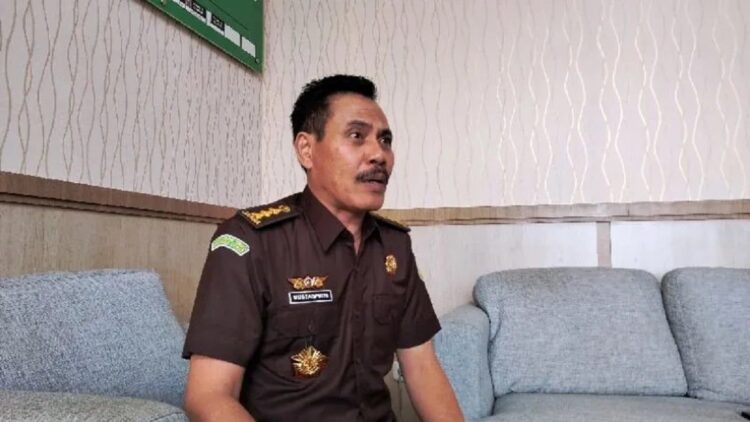 Asisten Intelijen Kejati Sumbar Mustaqpirin. (ANTARA/Fathul Abdi)