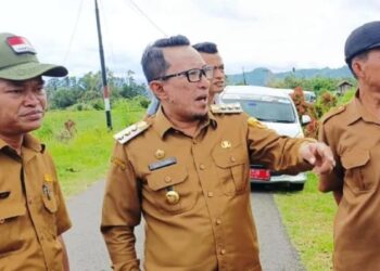 Bupati Tanahdatar Imbau Masyarakat tak Beraktivitas 3 Km dari Puncak Marapi
