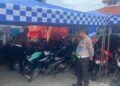 Ditlantas Polda Sumbar Keluarkan 360 Tilang Manual Sepanjang Januari 2023 4 Dirlantas Polda Sumbar Kombes Pol Hilman Wijaya memperlihatkan kendaraan roda dua yang kena tilang manual karena tidak memakai plat kendaraan dan memakai knalpot racing. (Dok. Ditlantas Polda Sumbar)