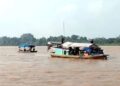 Sungai Batang Hari di Jambi yang hingga Senin (9/1/2023) masih ada aktivitas peti dan galian C. (FOTO ANTARA/Nanang Mairiadi)