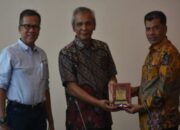 Manajemen PT Semen Padang Silaturrahmi dengan Pemerintah Riau