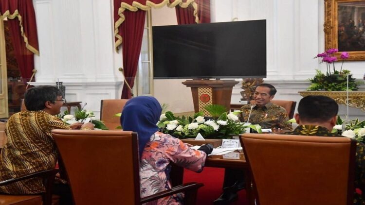 Presiden Jokowi segera mengeluarkan Perpres Media Sustainability. (Foto: Dok.Setkab)