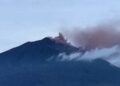 Erupsi selama 10 Menit, Gunung Kerinci Semburkan Abu Setinggi 150 Meter