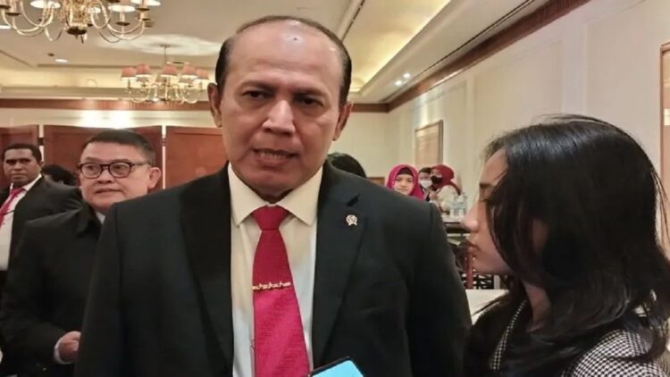Kepala Badan Nasional Penanggulangan Terorisme (BNPT) Komjen Pol. Boy Rafli Amar saat ditemui di Jakarta, Senin (20/2/2023) malam. ANTARA/Muhammad Zulfikar