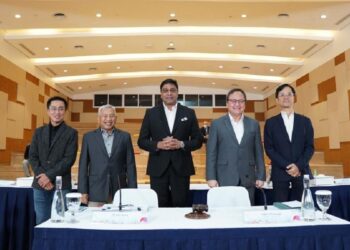 President Director and CEO Indosat Ooredoo Hutchison (IOH), Vikram Sinha (tengah). (Foto: Dok. IOH)