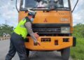 Polisi di Padang Tilang 2 Truk dan 1 Kendaraan Pribadi yang tak Pakai Pelat Nomor