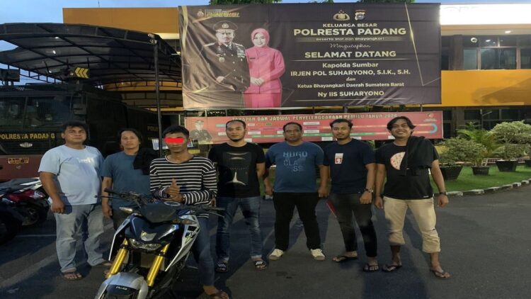 Pinjam Motor Teman malah Dibawa Kabur, Pemuda asal Dharmasraya Diciduk Polisi 1 Polresta Padang menangkap pelaku pencurian motor. (Foto: Dok. Polresta Padang)