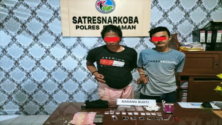 2 pelaku penyalahgunaan narkotika ditangkap Polres Pariaman pada Minggu (5/2/2023) pagi. (Foto: Radarsumbar.com / Dok. Polres Pariaman)